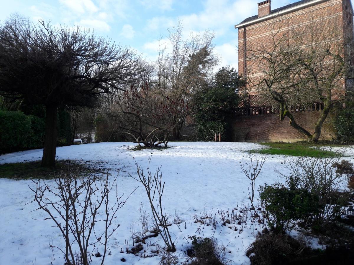 Un Grand Jardin En Ville. Chez Guy Uccle Exteriér fotografie